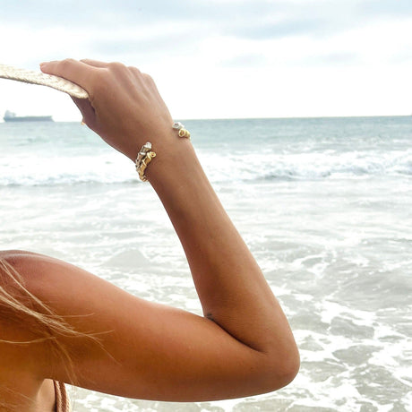 LOVE LEE OR Bracelet Cone Shell Cuff