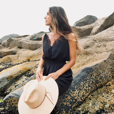 LOVE LEE OR Charms Pearl Shell Charm