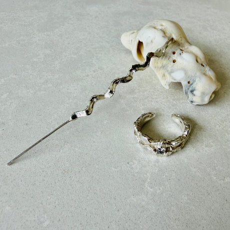 LOVE LEE OR Earring Lace Coral Ear Climber